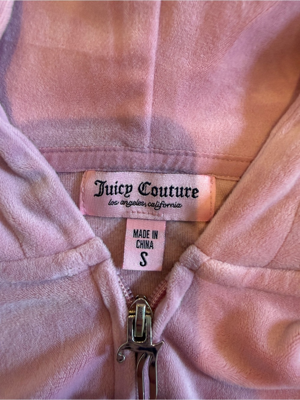 Juicy Couture Women’s Pink Rhinestone Logo Velour Pajama Set - Picture 6 of 7